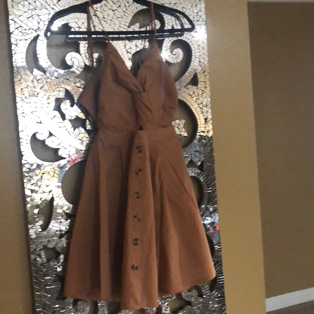 😊super cute brand new ! sun dress tie back 😊